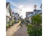 Bicester Shopping Village (Train + VIP Pass)